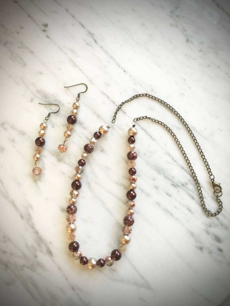 Champagner Und Braun Perlen Mit Kette Halskette Ohrringe Champagner Und Braun Perlen Mit Kette Halskette Ohrringe von JoyOfDixieDesigns