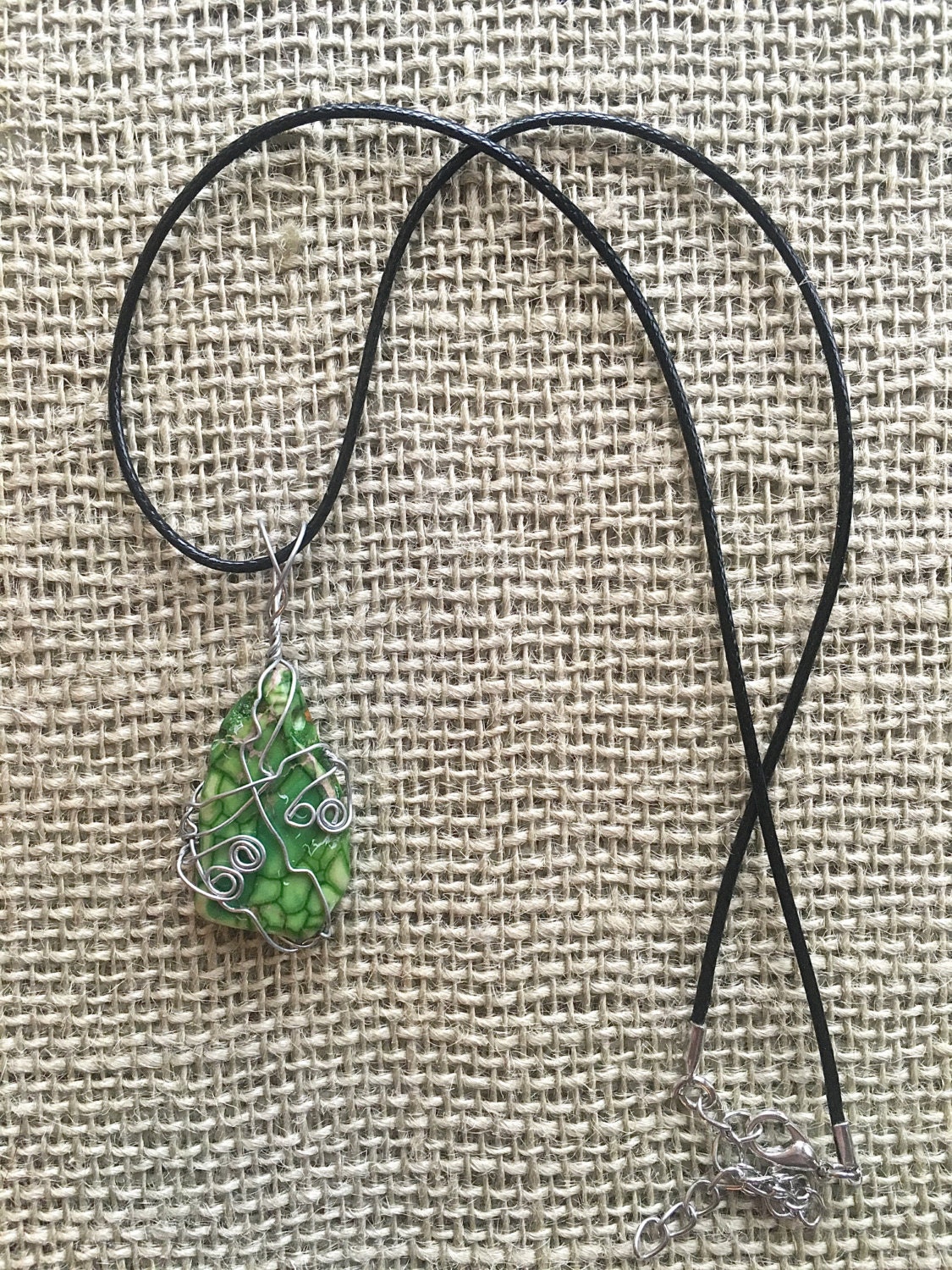Frühlingsgrün Wire Wrap Halskette. Halskette Aus Grünem Jaspis. Frühlingsgrüner Jaspis Als Anhänger. Grüne Grüner von JoyOfDixieDesigns