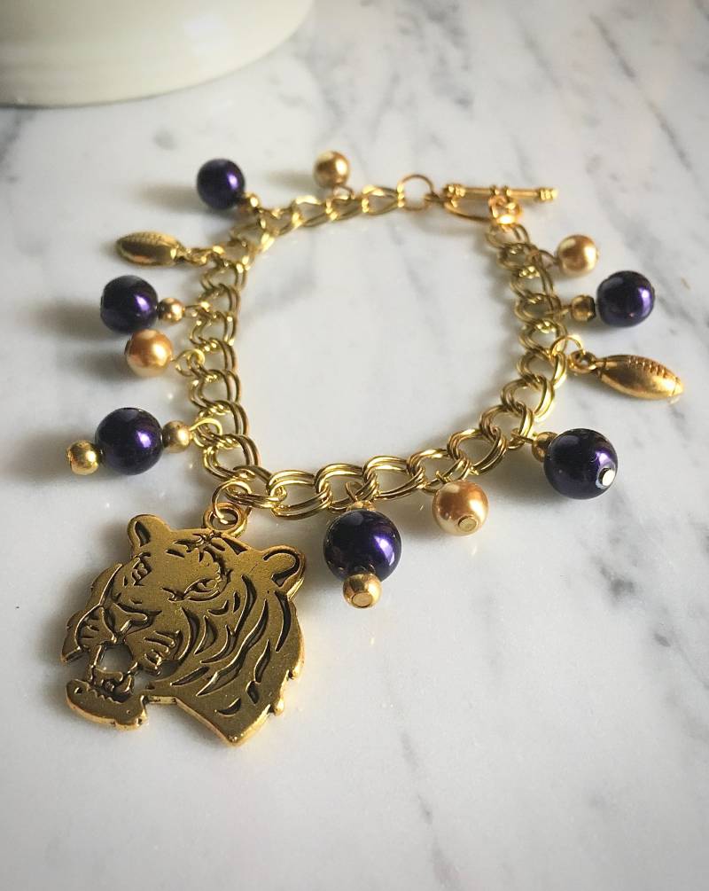 Gold Louisiana Tigerkopf Fußball Bettelarmband Gold Louisiana Tigerkopf Fußball Bettelarmband von JoyOfDixieDesigns