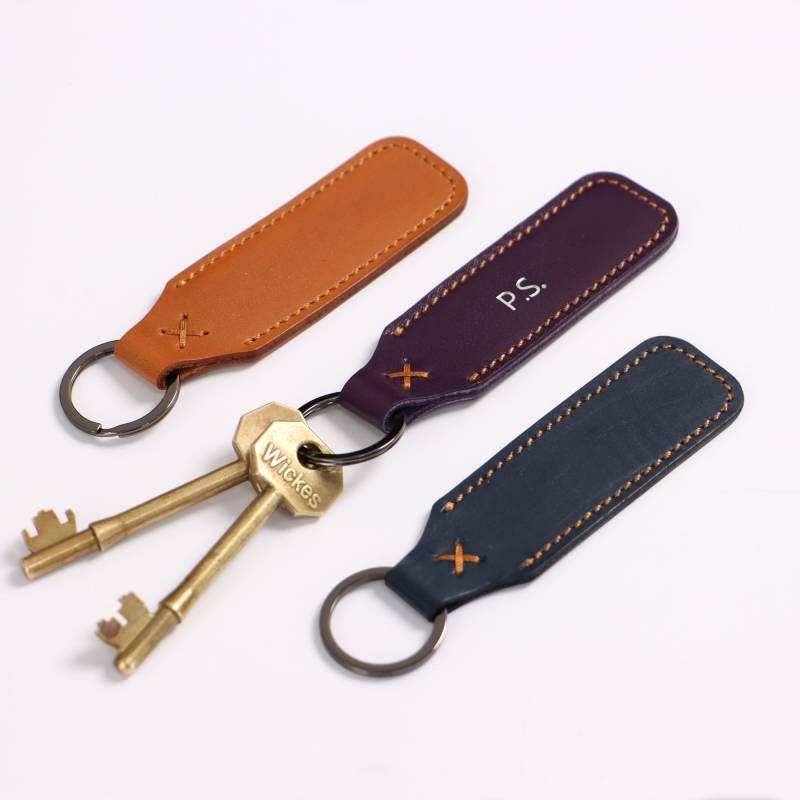 Leder Schlüsselanhänger Prägung Monogramm Schlüsselhalter Braun | Single Key Chain Leder Schlüsselanhänger Prägung Monogramm Schlüsselhalter Braun | Single Key Chain von JoyToken