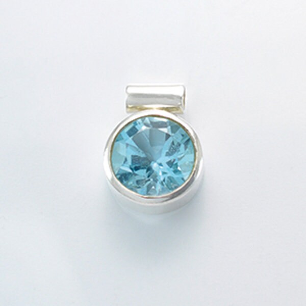 Elegant Blue Topaz Pendant Necklace - December Birthstone Jewelry-sterling Silver Gemstone Handmade Gift For Her von JoyaJewelsSoul