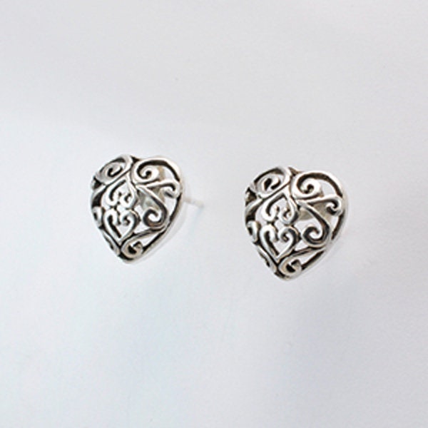 Heart Ornament Stud Earrings in 925 Silver - Elegant & Meaningful Jewelry von JoyaJewelsSoul