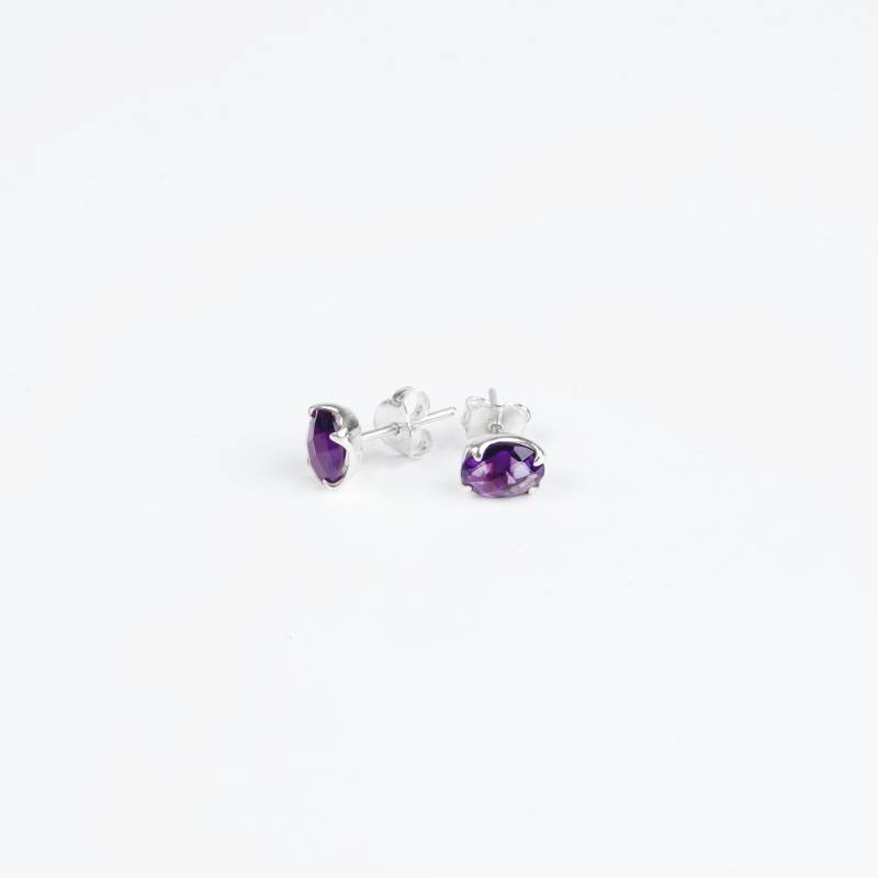 Stud Earrings With Amethyst Made Of 925 Silver - Handcrafted Dainty Studs Perfect For Everyday Wear & Special Occasions Stud Earrings With Amethyst Made Of 925 Silver - Handcrafted Dainty Studs Perfect For Everyday Wear & Special Occasions von JoyaJewelsSoul