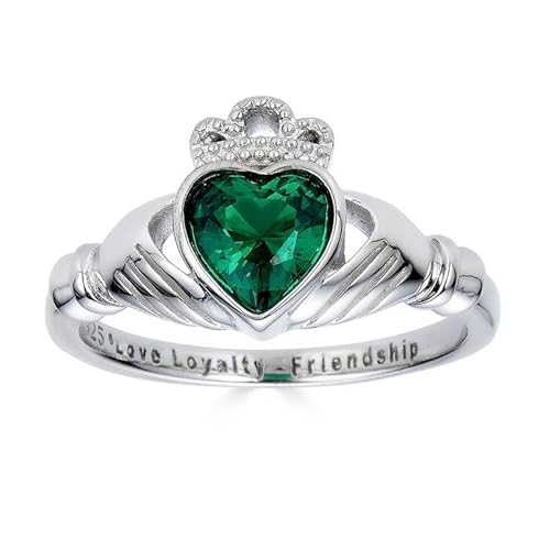 925 Sterling Silber Love Loyalty Friendship graviert Claddagh zirkonia Smaragd Ring 925 Sterling Silber Love Loyalty Friendship graviert Claddagh zirkonia Smaragd Ring von Joyara