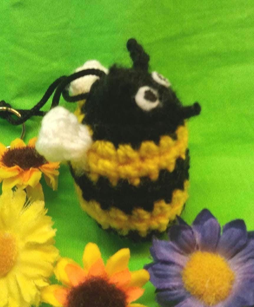 1 Schlüsselanhänger Hummel 1 Schlüsselanhänger Hummel von JoyartsDesign