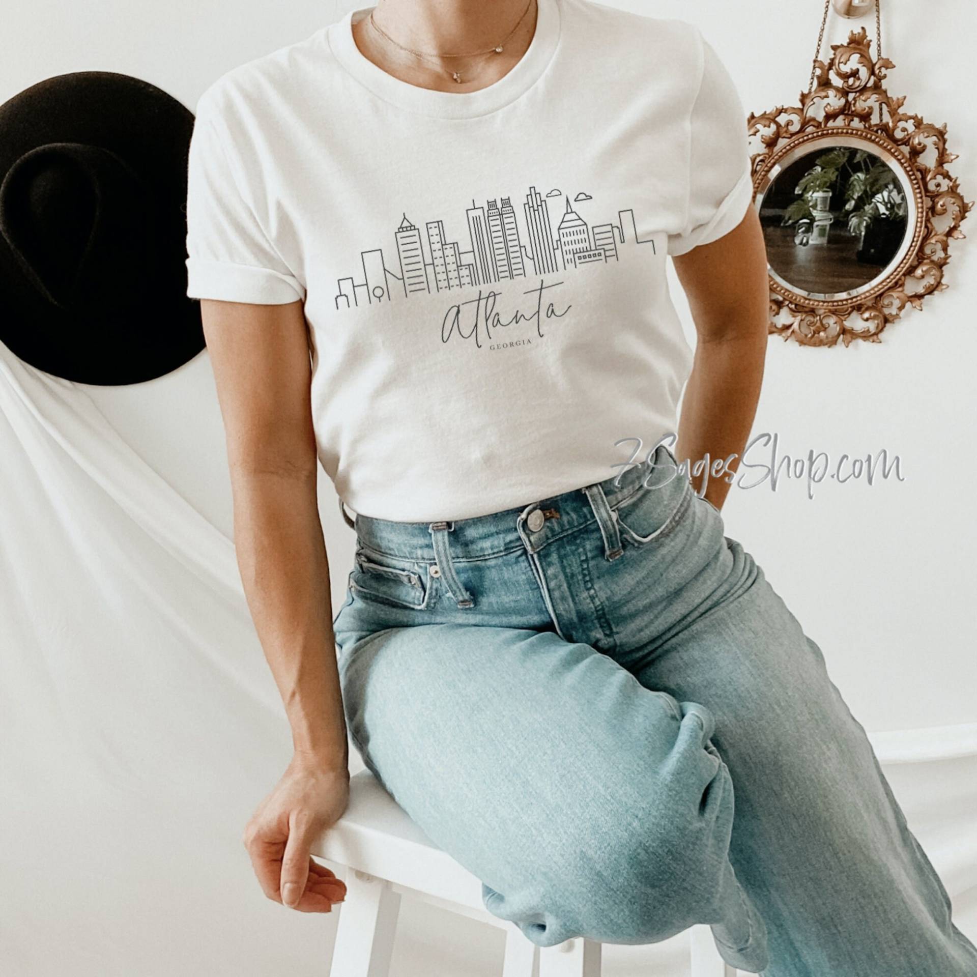 Atlanta Shirt, Skyline Georgia Ga, City T-Shirt von JoyfulFox