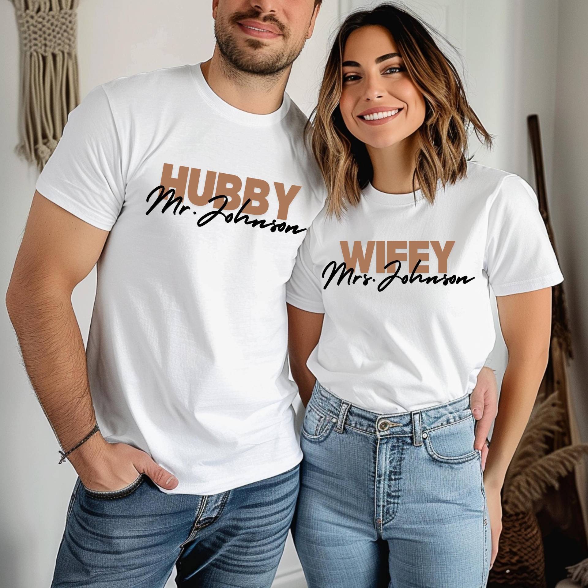 Personalisierte Wifey Shirt Braut Geschenk, Flitterwochen T-Shirt von JoyfulVibesEmporium