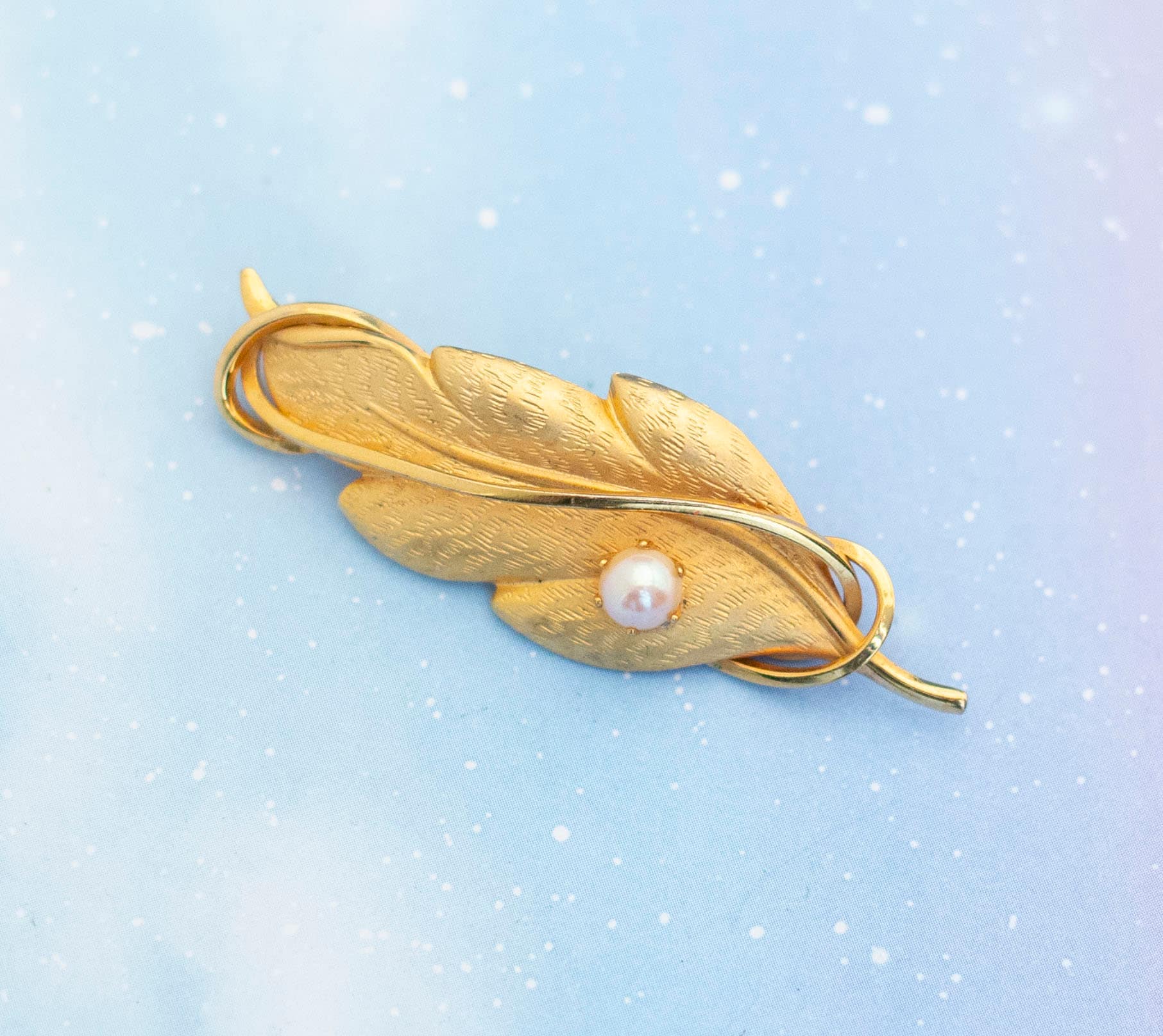 Vintage Goldene Celestial Leaf Brosche | Goldfarbene J11 von JoyfulVintageStore