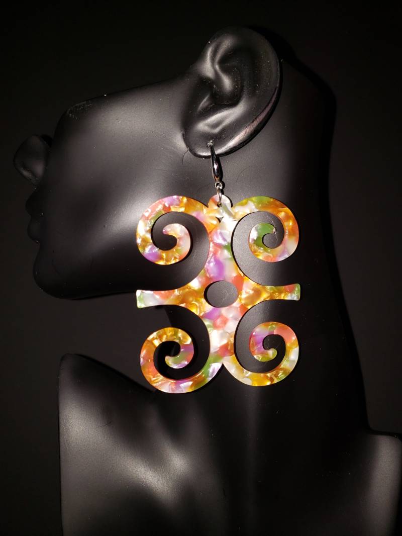Joyfulheads Adinkra Fierce Kollektion Dwennimmen Stärke Joyfulheads Adinkra Fierce Kollektion Dwennimmen Stärke von Joyfulheads