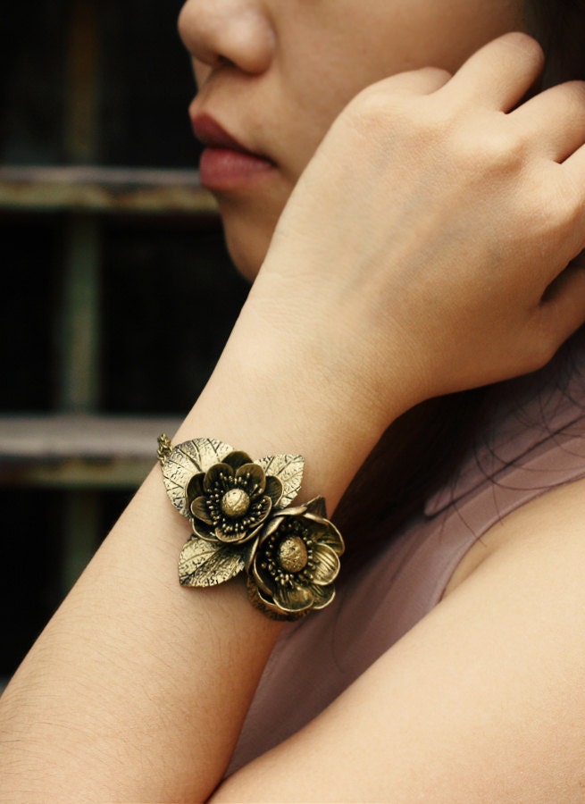 Gold Blumenarmband, Polymer Clay Armband, Blumen Vintage Schmuck, Bronze Gold Blumenarmband, Polymer Clay Armband, Blumen Vintage Schmuck, Bronze von Joyloveclay