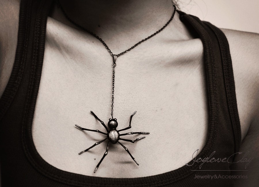 Spinne Halskette , Handgefertigt Aus Polymer Clay Spinne Halskette , Handgefertigt Aus Polymer Clay von Joyloveclay