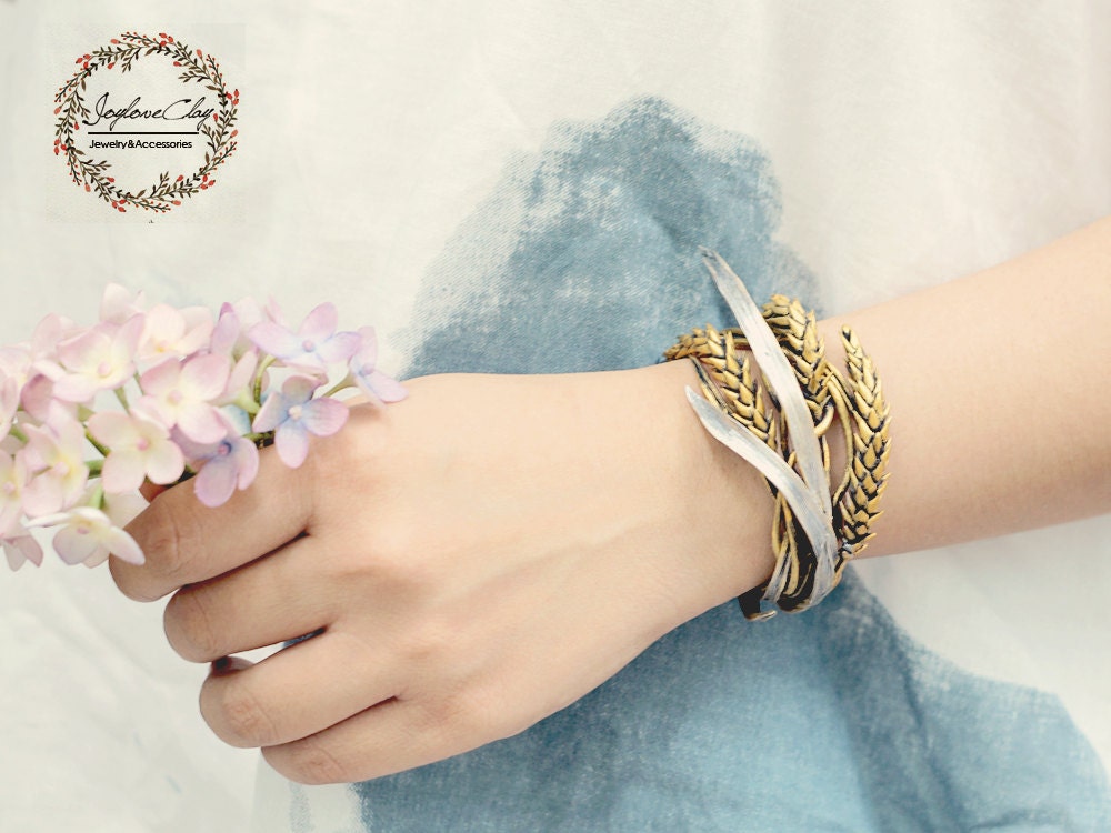 Weizen Armreif, Blattgold Armband , Aus Ton Handgefertigt Weizen Armreif, Blattgold Armband , Aus Ton Handgefertigt von Joyloveclay