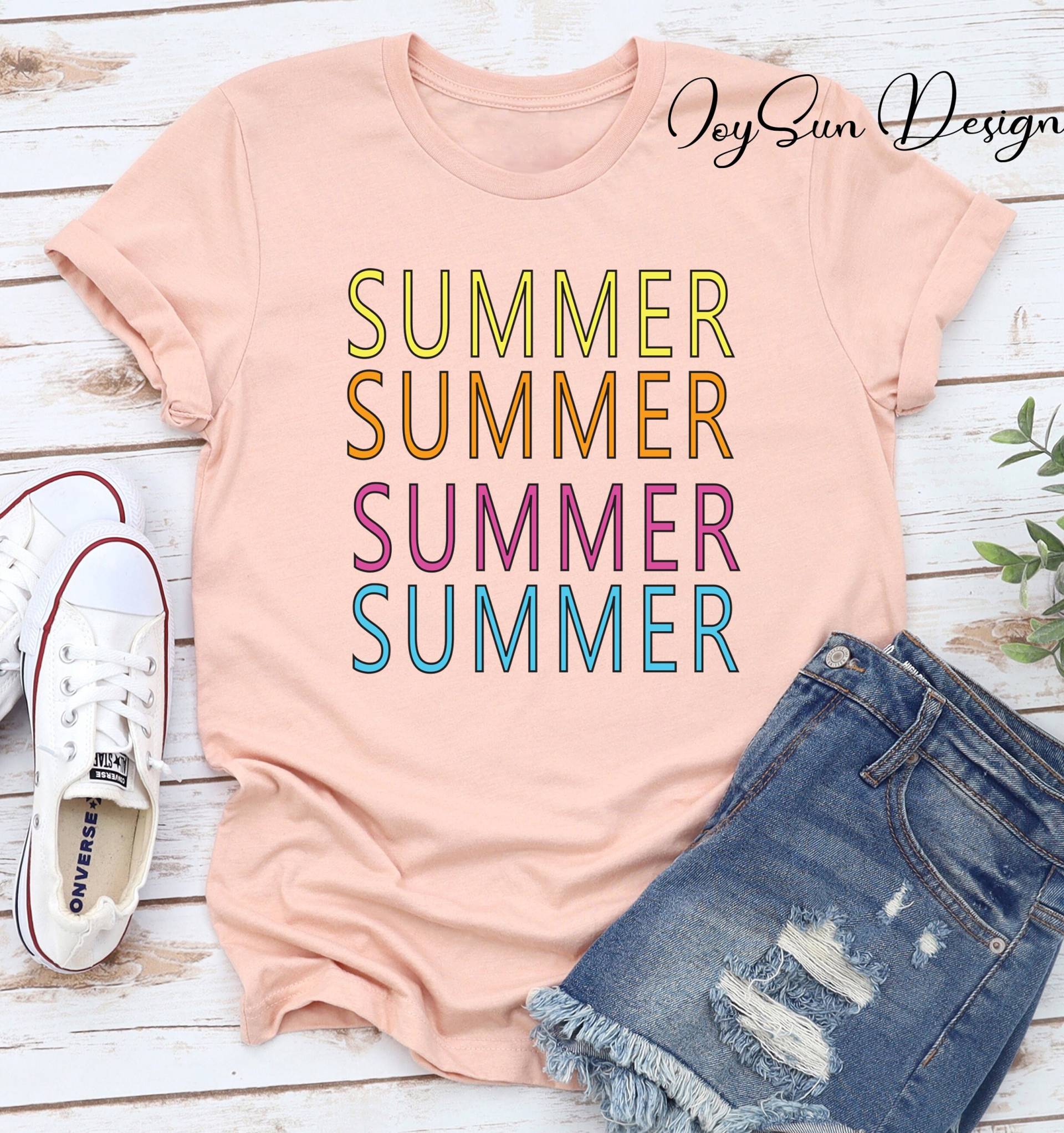 Sommer Buntes Shirt, Sommer-Shirts Für Frauen, Sommer-Shirt, Hallo Urlaub Liebhaber Tshirt, Strand Shirt von JoysunDesigns