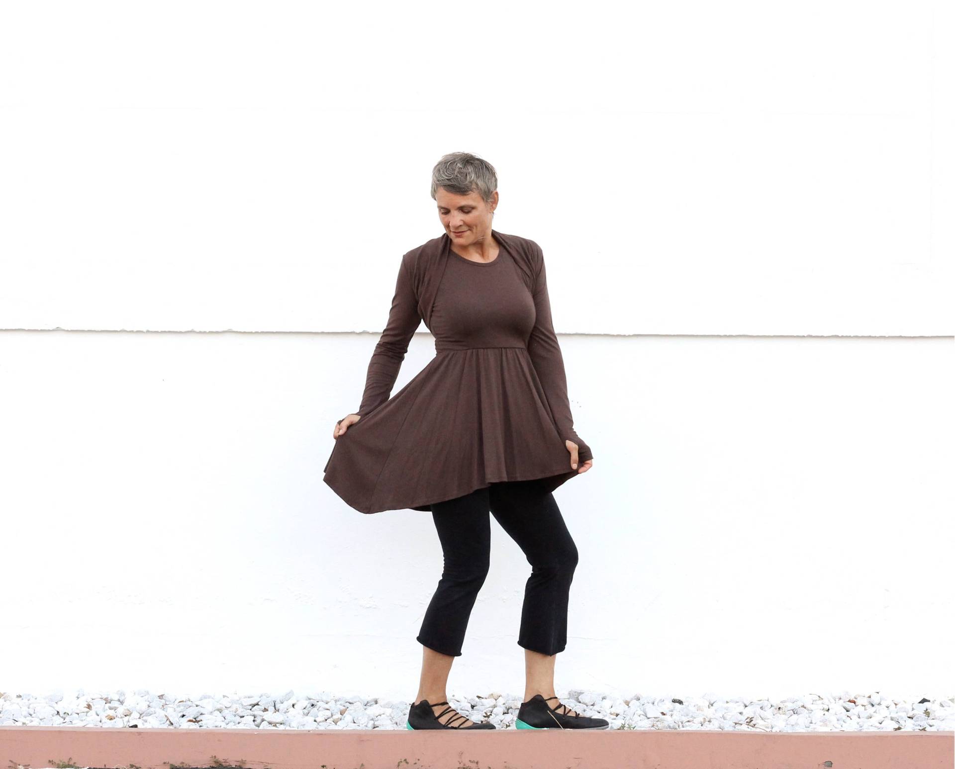 Brauner Bolero Shrug Mit Daumenlöchern Aus Umweltfreundlichem Bambus Viskose-Baumwollmischgewebe Brauner Bolero Shrug Mit Daumenlöchern Aus Umweltfreundlichem Bambus Viskose-Baumwollmischgewebe von Jqlovesu
