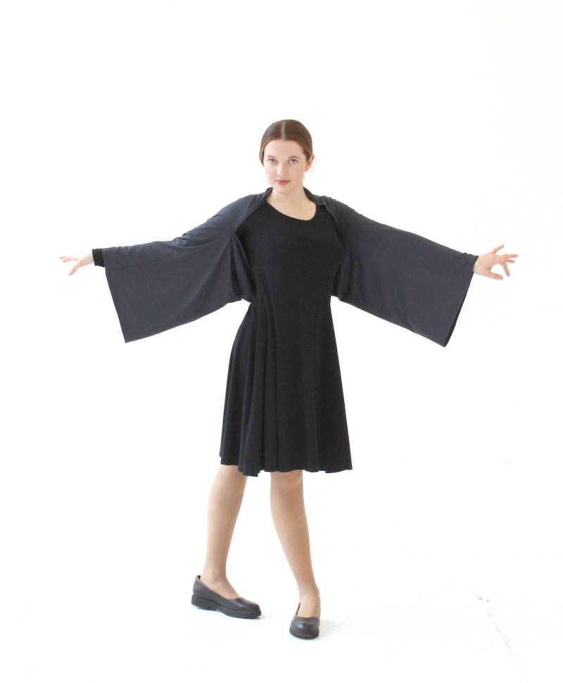 Graue Achselzucken Mit Kimono Ärmeln, Strickjacke Graue Achselzucken Mit Kimono Ärmeln, Strickjacke von Jqlovesu