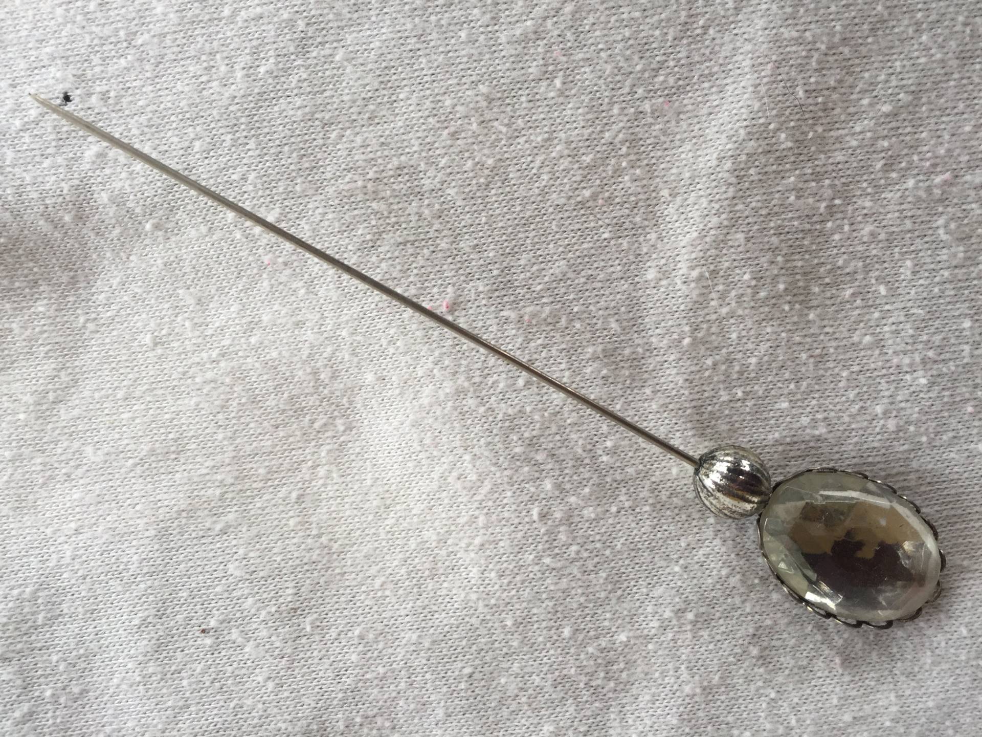 Viktorianisch Inspirierte Vintage Cabachon Cut Glas Strass Stickpin Hut Pin Vanity Viktorianisch Inspirierte Vintage Cabachon Cut Glas Strass Stickpin Hut Pin Vanity von JsJewelryandStuff