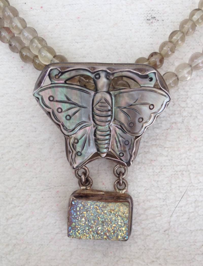 Vintage Glasperle Doppelstrang 925 Sterling Silber Schmetterling Modeschmuck Halskette von JsJewelryandStuff
