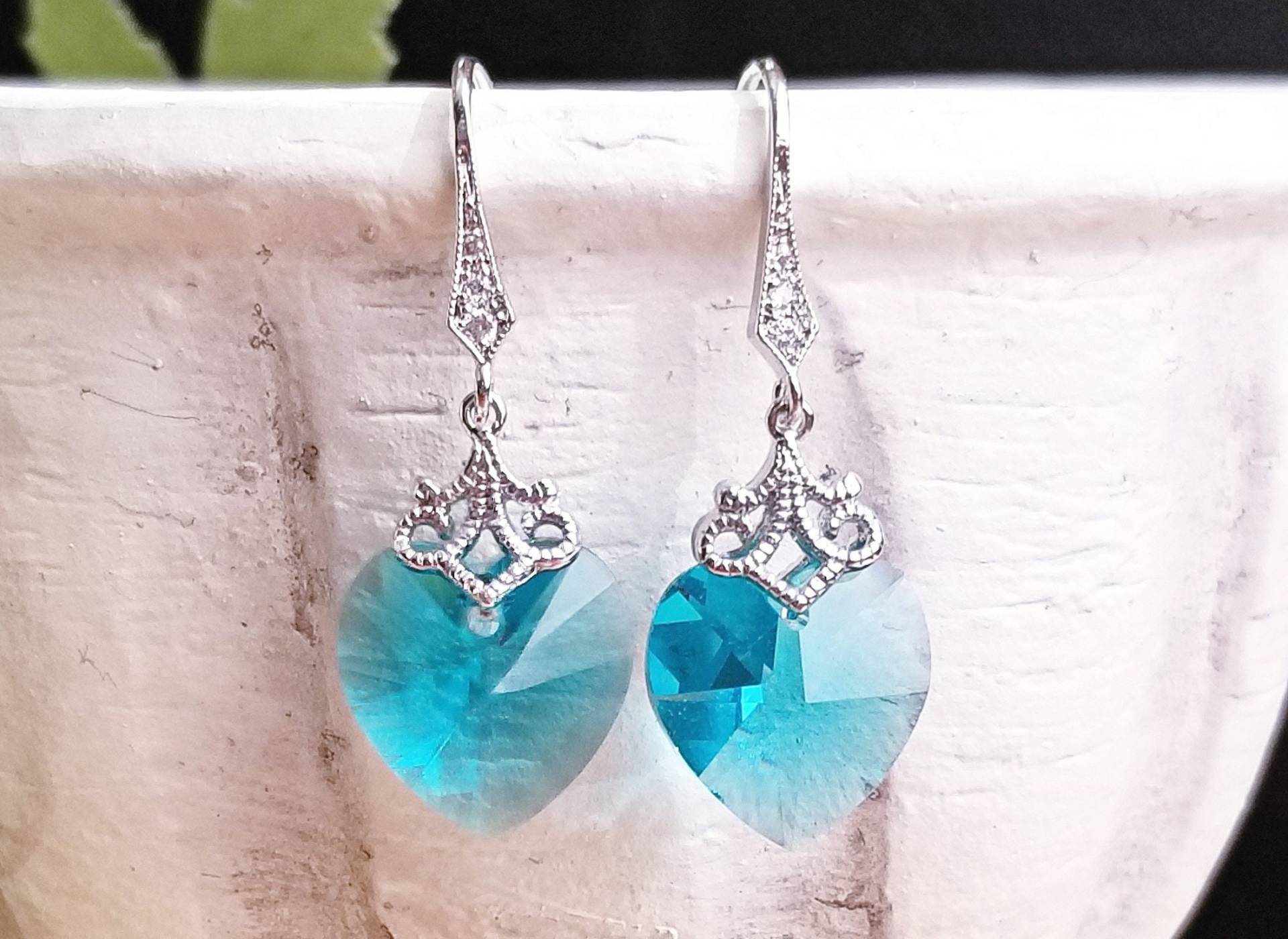 Pfauenblau Zirkon Herz Kristall Silber Ohrringe ~Crystallized ™ - Swarovski Elements~Kronen Ösen~Cubic Zirconia~Geschenk~Hochzeit~Brautpaar~ von JsVibrantCreations