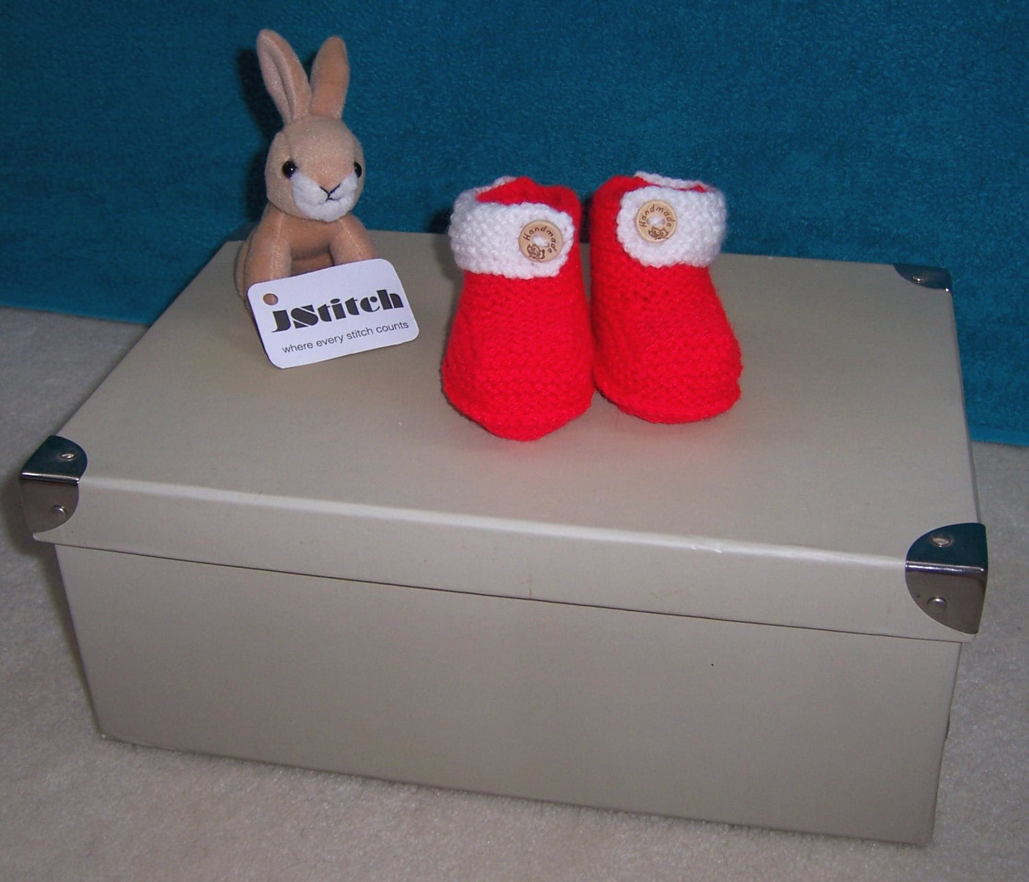 Weihnachtsstiefel, Von Hand Gestrickte Babystiefel, Stiefel, Handgemachte Krippenschuhe, Kuschelstiefel, Baby-Dusche, Baby-Geschenke, Baby von Jstitchuk