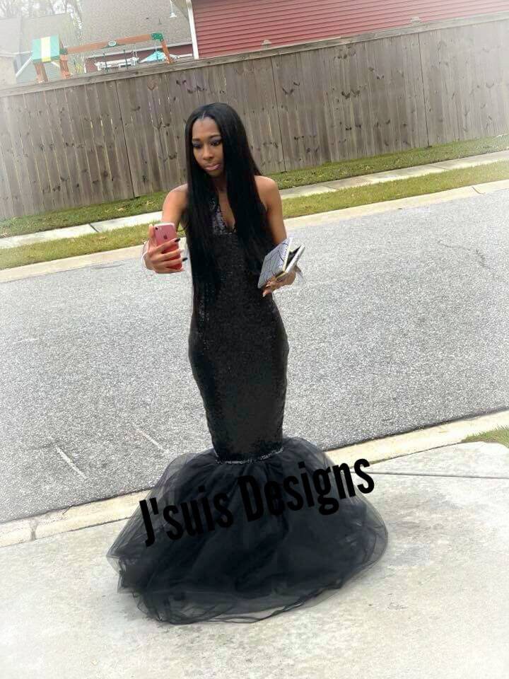 Schwarzes Pailletten Neckholder Top Meerjungfrau Kleid Schwarzes Pailletten Neckholder Top Meerjungfrau Kleid von JsuisDesigns