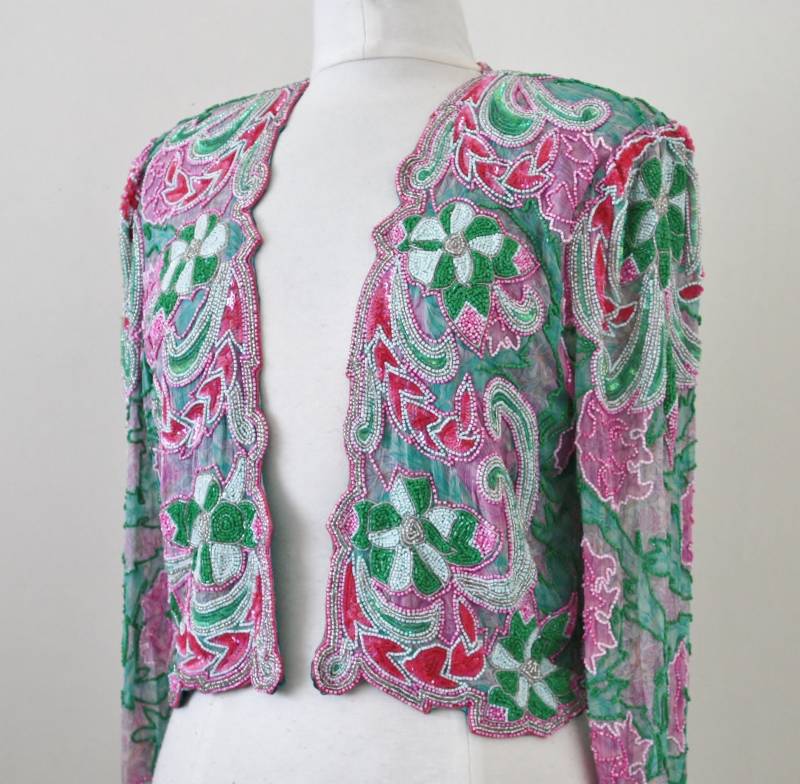 Jtrimming Vintage Bolero Jacke Handarbeit Perlen Und Handdruck Auf Seide Stil 3071 von Jtrimming