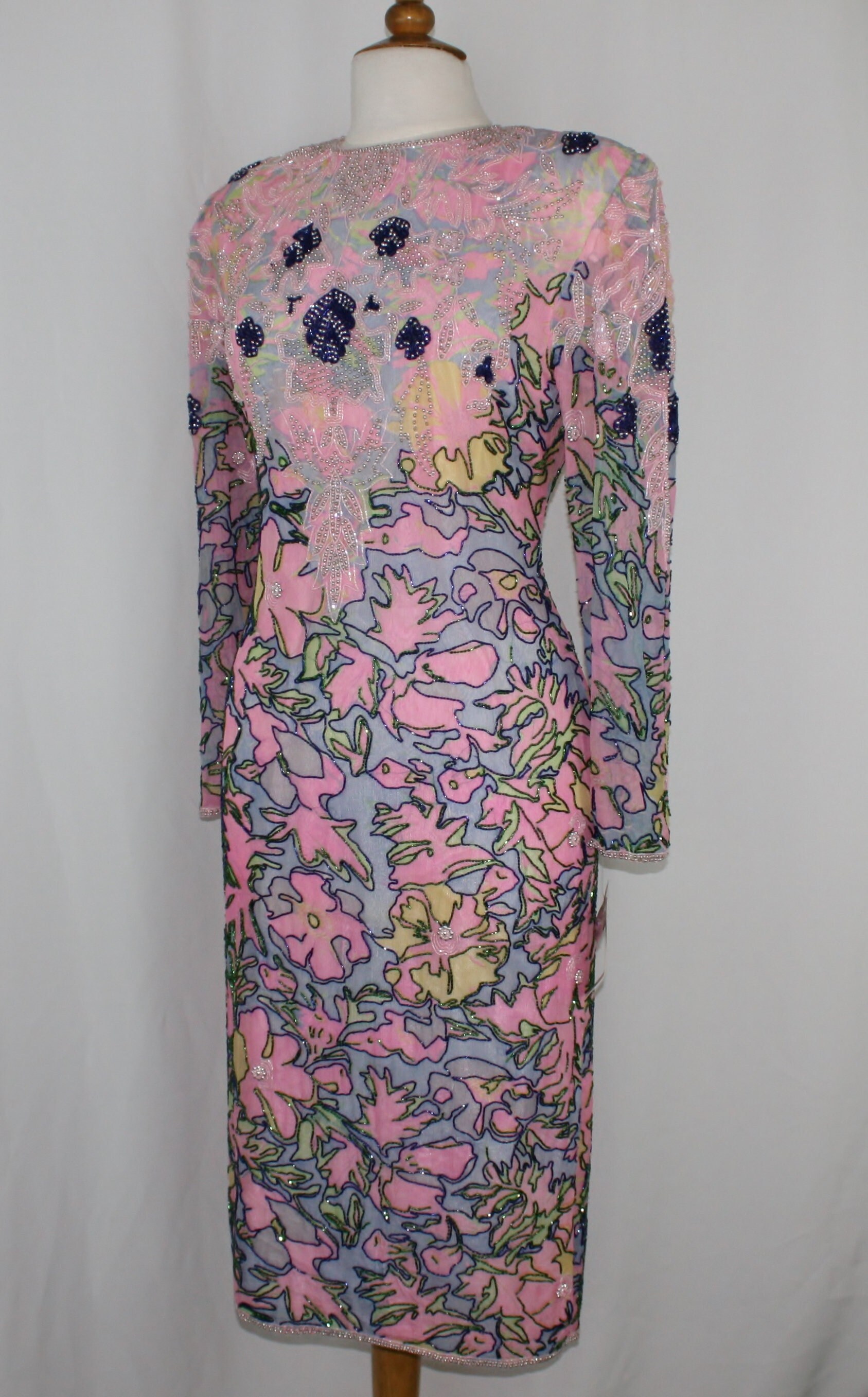 Jtrimming Vintage Kleid Handarbeit Perlen & Pailletten Und Handdruck Auf Seide Style 3070 von Jtrimming