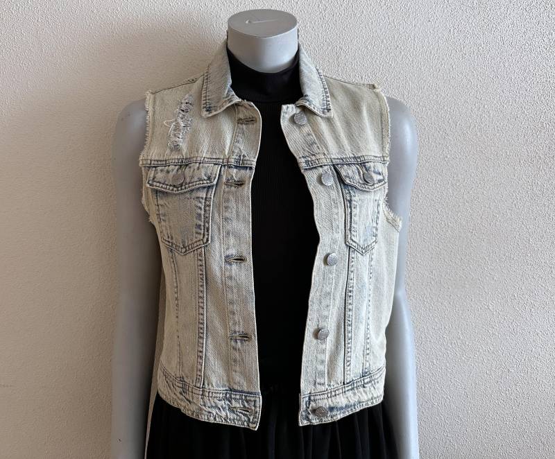 Damen Weste Acid Wash Denim Blaue Jeans Country Western Boho Ärmellose Jeansjacke Kleine Größe von JuJuVintageFinds
