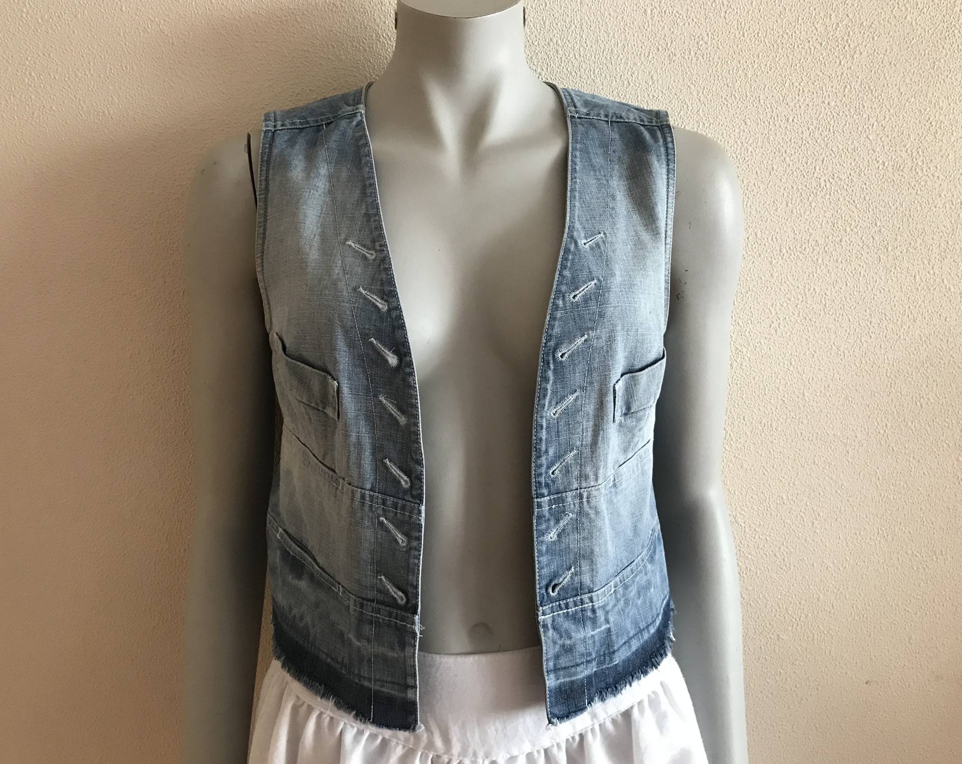 Damen Weste Jeansweste Blaue Abgeschnittene Jean Crop Damenweste Western Country Open Front von JuJuVintageFinds