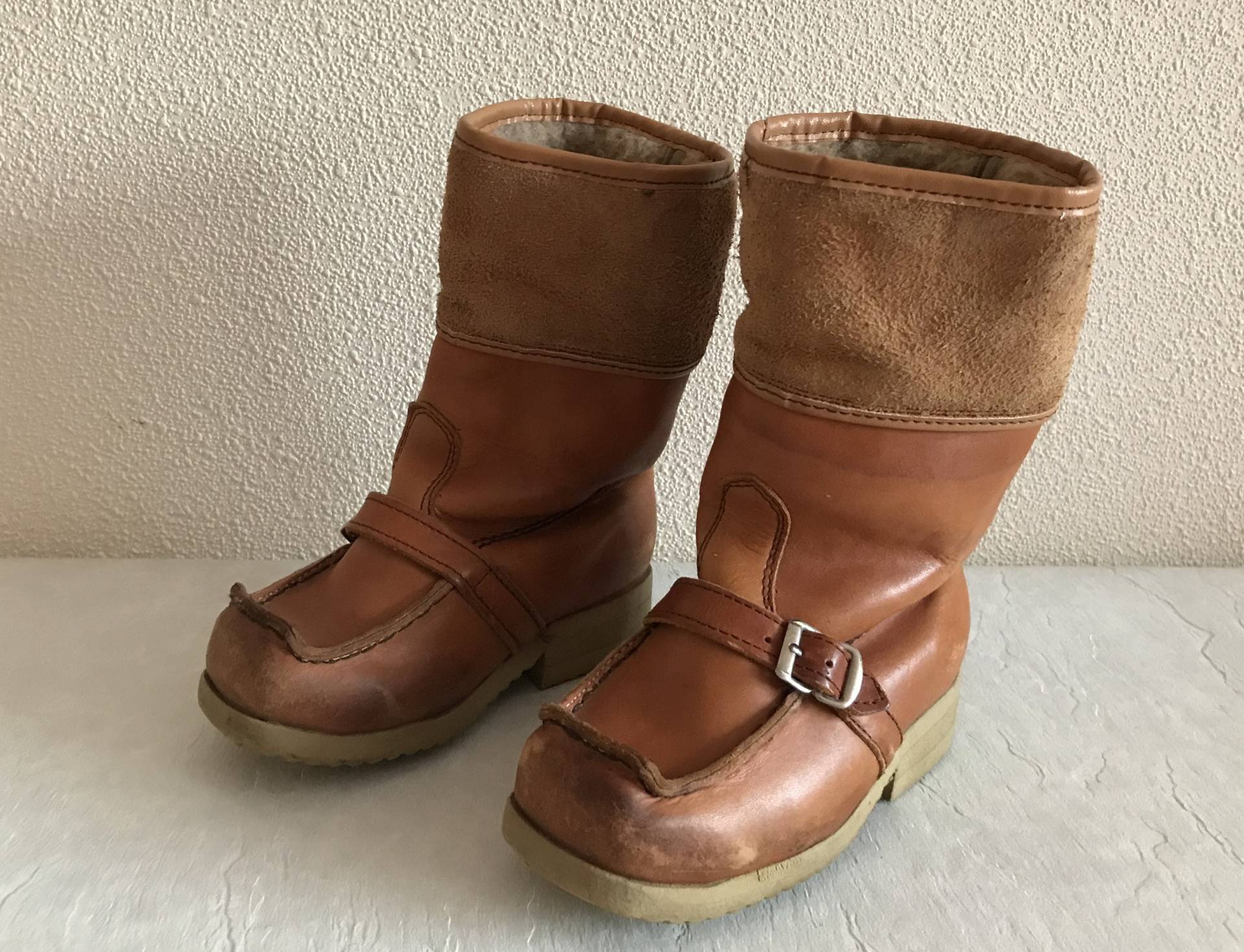 Lappland Boots Kinder Folk Sami Winter Jungen Mädchen Skandinavisch Echtleder Stiefel Schuh von JuJuVintageFinds