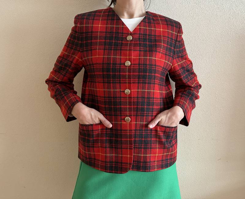 Tartan Karierter Blazer Vintage Jacke Rot Damen Karierte Wollmischung Schulterpolsterung Mittlere Größe von JuJuVintageFinds