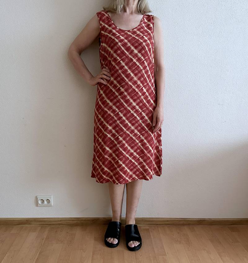 Vintage Sommerkleid Ärmelloses Viskose Midi Kleid Boho Hippie Mittlerer Größe von JuJuVintageFinds