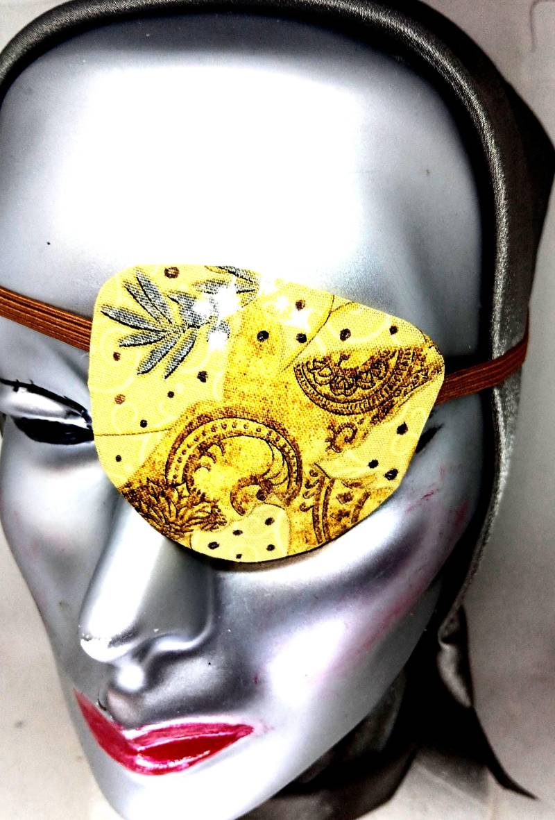 "Handgemachte Baumwoll-Augenklappe "Die Zierliche Taube" Als Sehhilfe Modisch Unisex." von JuLLuJ