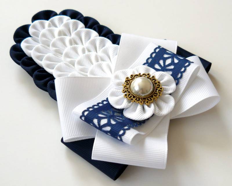 Navy & White Bow Brosche Krawatte Kanzashi Blume Pin von JuLVa