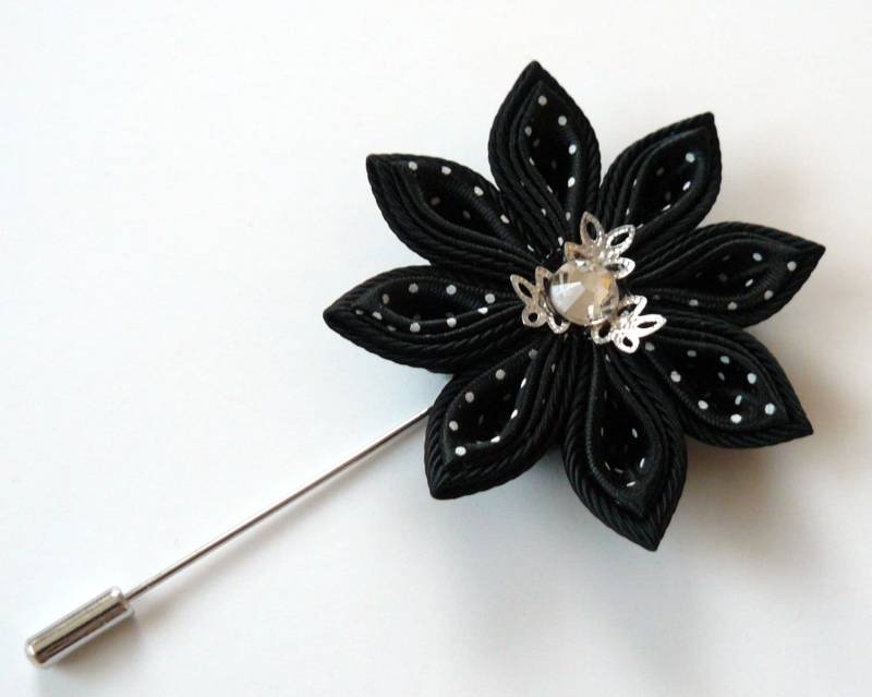 Kanzashi Blumen Brosche Anstecknadel Schwarz & Weiss Kanzashi Blumen Brosche Anstecknadel Schwarz & Weiss von JuLVa