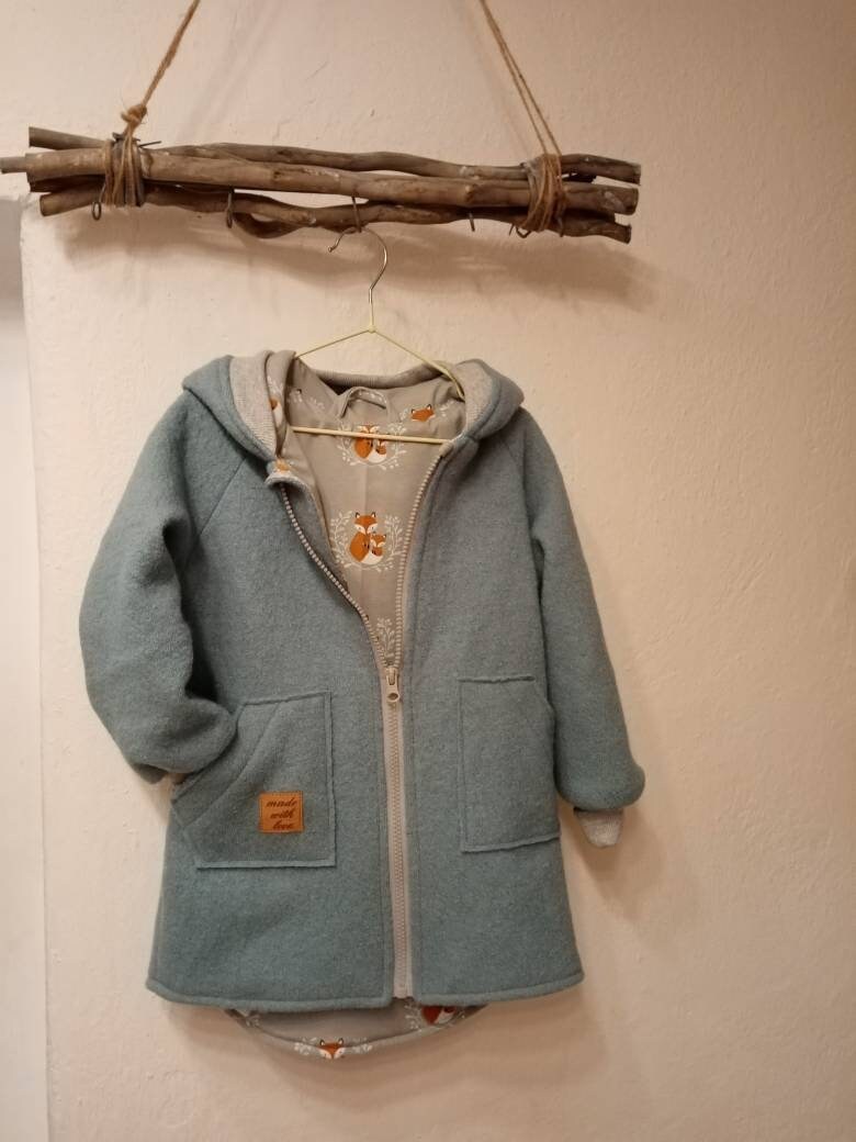 Walkmantel /Wollwalkjacke Eisblau Für Kinder Ab Größe 62-68 Bis 152-158 Futter Baumwolljersey Mit Muster Oder Einfarbig von JuTTanDE