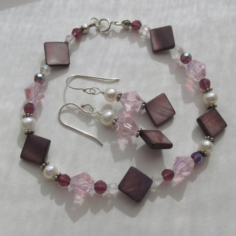 Armband, Ohrhänger-Set, 925 Sterling Silber, Altrosa Rosa Mauve, Zuchtperlen Aurora Bo Armband, Ohrhänger-Set, 925 Sterling Silber, Altrosa Rosa Mauve, Zuchtperlen Aurora Bo von JuanDelRioDesigns