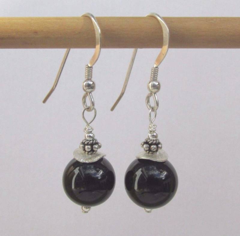 Schwarze Onyx Ohrringe, 925 Sterling Silber, Vintage-Antik-Stil, Runde Achat Edelstein Boho Gothic Statement Ohrringe Schwarze Onyx Ohrringe, 925 Sterling Silber, Vintage-Antik-Stil, Runde Achat Edelstein Boho Gothic Statement Ohrringe von JuanDelRioDesigns