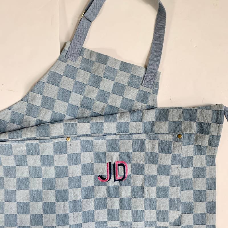 Individuell Gestickte Karierte Denim-Schürze Schürze Mit Monogramm Für Erwachsene Individuell Gestickte Karierte Denim-Schürze Schürze Mit Monogramm Für Erwachsene von JubiGiftsbyJulia