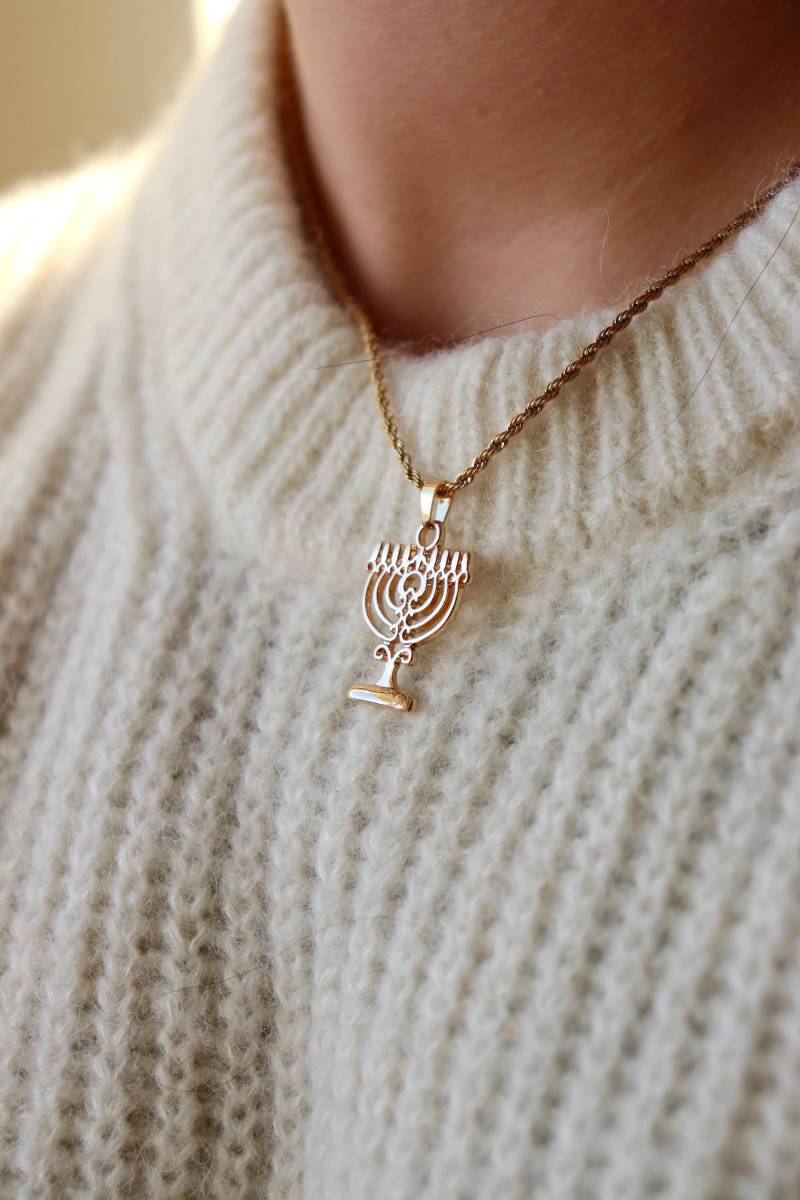 Chanukkia, Chanukka, Hanukkah Necklace, Jewish Holiday, Judaica, Channuka, Channukia, Menorah Chanukkia, Chanukka, Hanukkah Necklace, Jewish Holiday, Judaica, Channuka, Channukia, Menorah von JudaicaJewellery