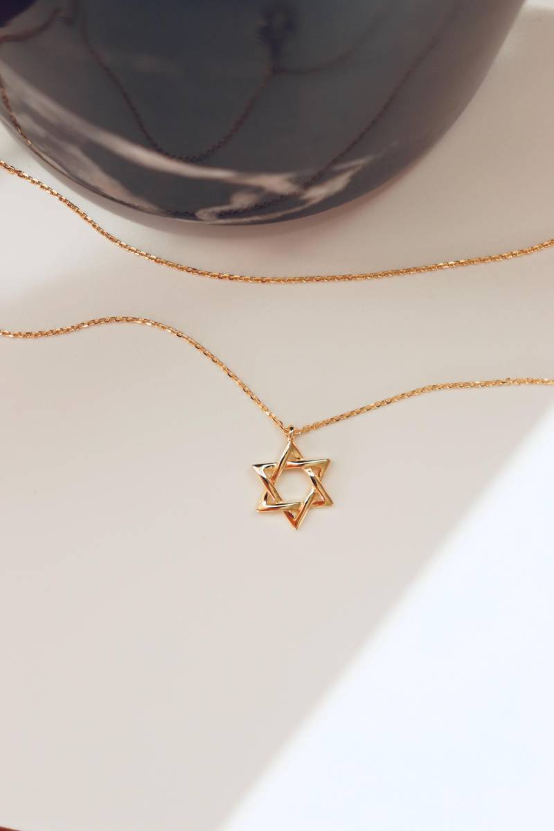 Magen David Necklace, Star Of Sterling Silver, 925 Silver Gold Plated, Stern Kette Magen David Necklace, Star Of Sterling Silver, 925 Silver Gold Plated, Stern Kette von JudaicaJewellery