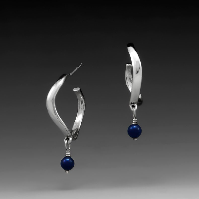 Fluss Creolen, Lapis, Gebogene Schmuck, Geflochtener Fluss, Symbolik, Wilder Wasser Wilde Orte, Kostenloses Porto Fluss Creolen, Lapis, Gebogene Schmuck, Geflochtener Fluss, Symbolik, Wilder Wasser Wilde Orte, Kostenloses Porto von JudieGummDesigns