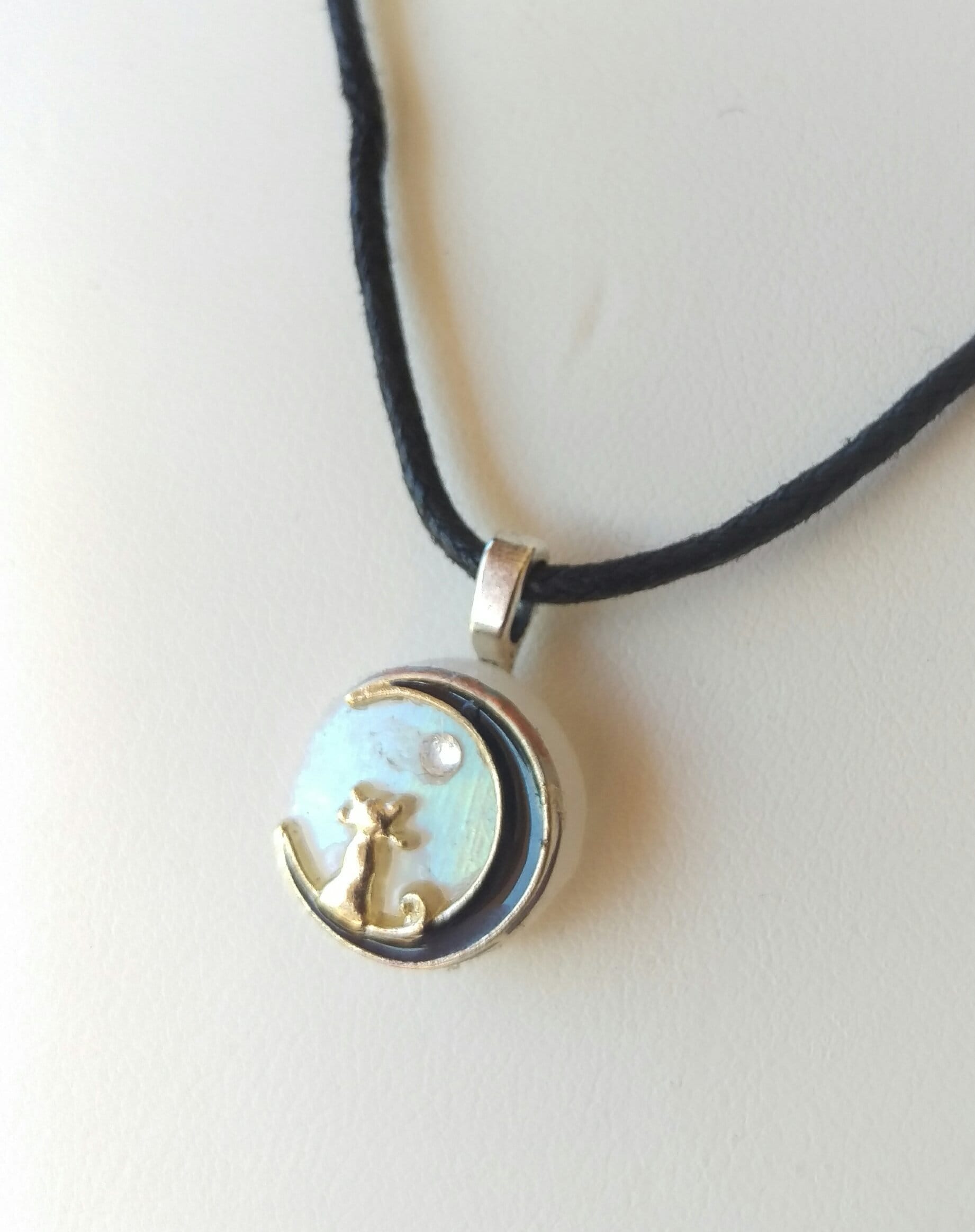 Hand Geschnitten Handgemachte Schillernde Glas Schwarz Silber Katze Swarovski Stern Anhänger Mond Und Hand Geschnitten Handgemachte Schillernde Glas Schwarz Silber Katze Swarovski Stern Anhänger Mond Und von JudysJewelzCreations