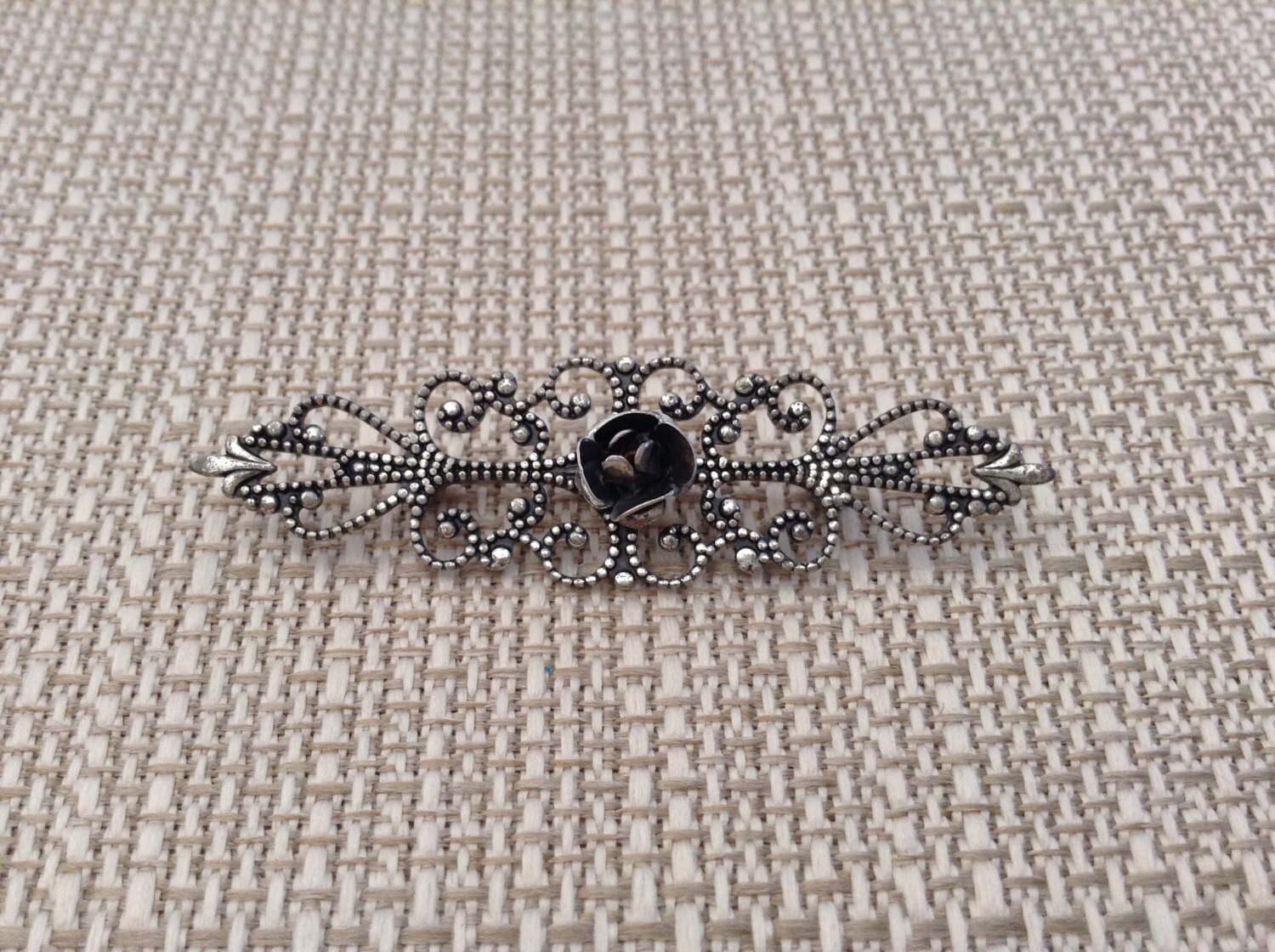 Schöne Gestempelte Sterling Rose Brosche von JudysVintageCorner