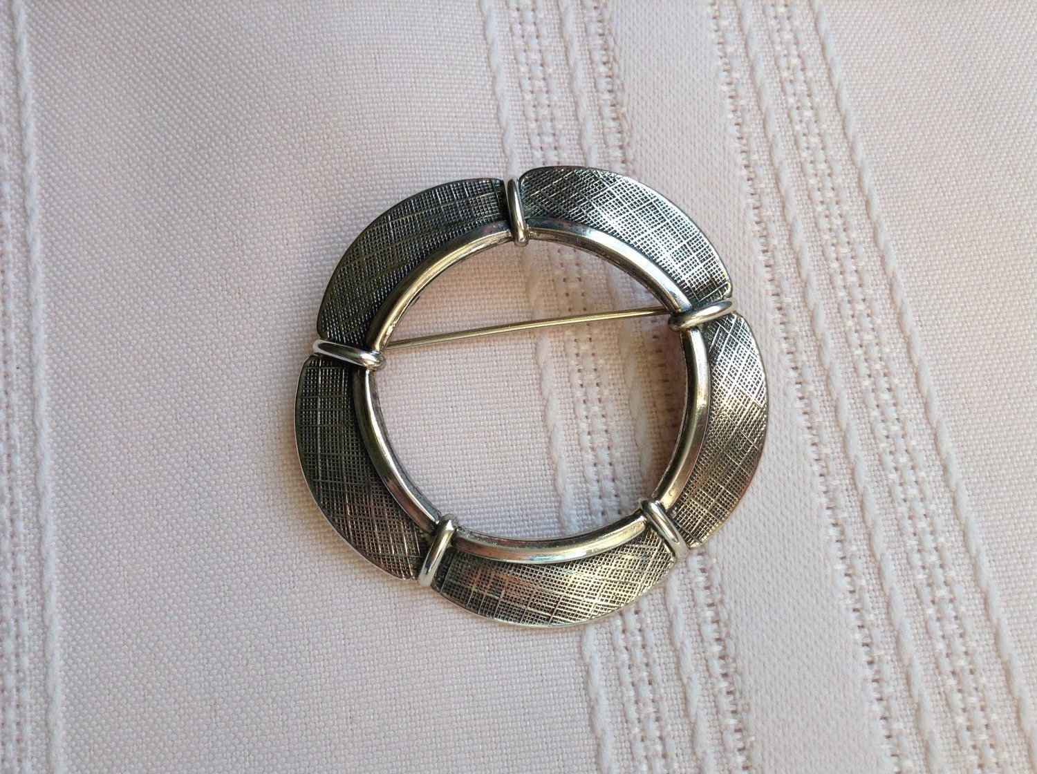 Vintage Signature Danecraft Sterling Silber Kranz Brosche Pin von JudysVintageCorner