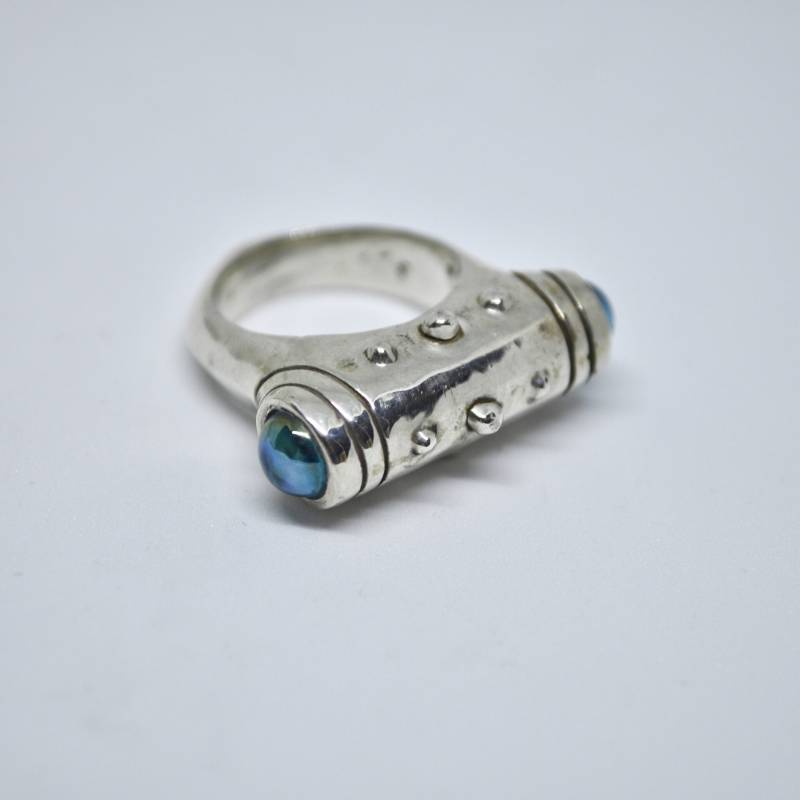 Kala Ring - Regenbogentopas von JujuMana