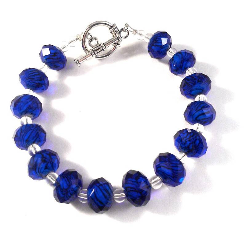 Poseidons Schmuckstück. Kobaltblau Facettierten Lampwork Windung Glas Perlen Memory Wire Armband Mit Silber Toggle Verschluss Poseidons Schmuckstück. Kobaltblau Facettierten Lampwork Windung Glas Perlen Memory Wire Armband Mit Silber Toggle Verschluss von JujusCrafts