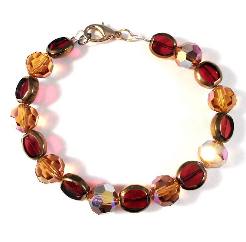 Rubinrot Transparent Mit Gold Trim Perlen Auf Memory Wire Armband Facettierten Orange Borealis Finish Bead Akzente Und Spange Rubinrot Transparent Mit Gold Trim Perlen Auf Memory Wire Armband Facettierten Orange Borealis Finish Bead Akzente Und Spange von JujusCrafts