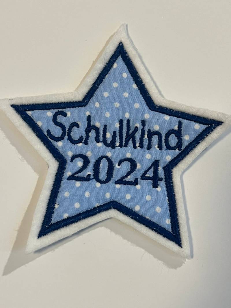 Applikation/Aufnäher Button Schulkind 2024 Stern Wunschfarbe von JulchenNickel