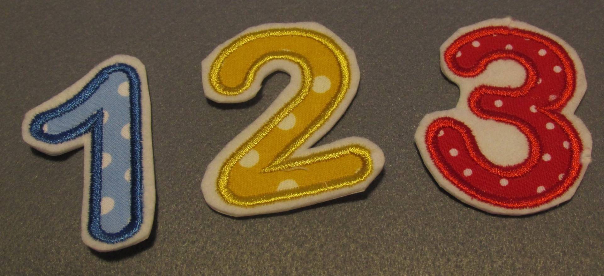 Applikation/Aufnäher Button Zahlen Wunschfarbe Applikation/Aufnäher Button Zahlen Wunschfarbe von JulchenNickel