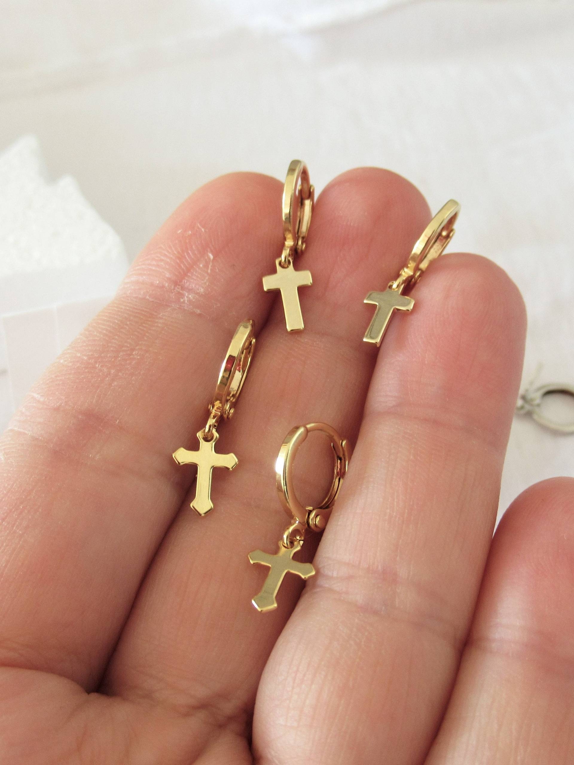 Feine Kreuz Creolen, Zarte Winzige Religiöse Ohrringe, Huggie Einzeln Oder Paar/E548 Feine Kreuz Creolen, Zarte Winzige Religiöse Ohrringe, Huggie Einzeln Oder Paar/E548 von JulenJewel